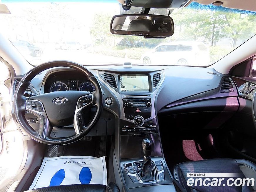 Hyundai Grandeur 2016