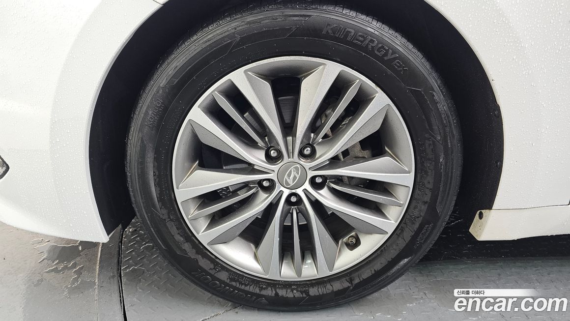 Hyundai Grandeur 2016