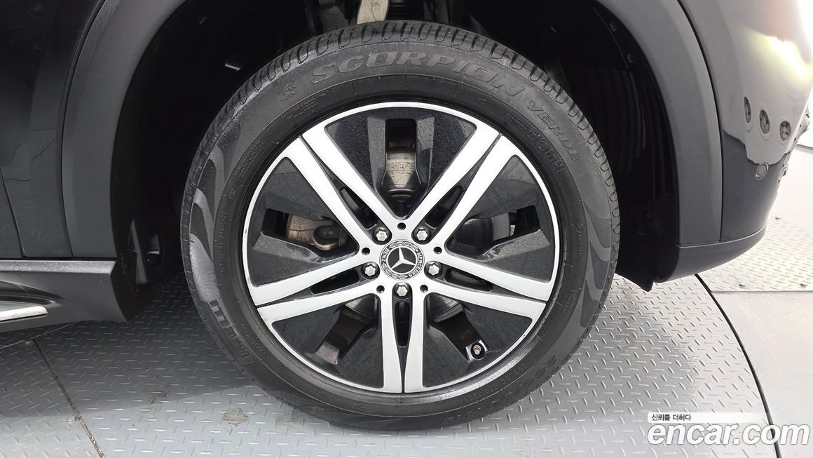 Mercedes-Benz GLE-Class 2020