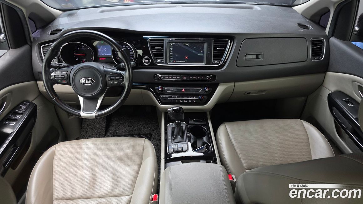 Kia Canival 2016