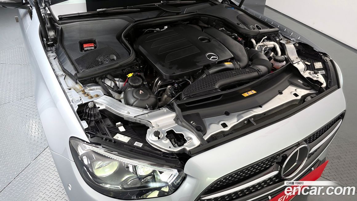 Mercedes-Benz E-Class 2023