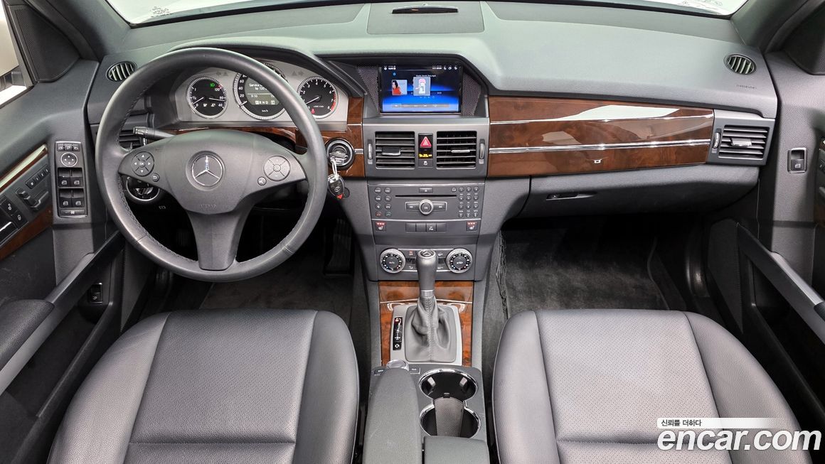 Mercedes-Benz GLK-Class 2011