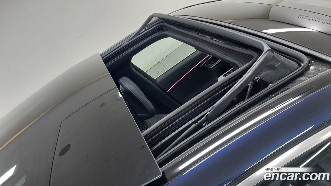 Mercedes-Benz E-Class 2025