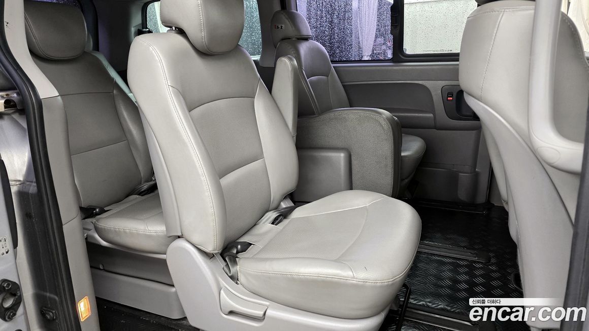 Hyundai Starex 2019