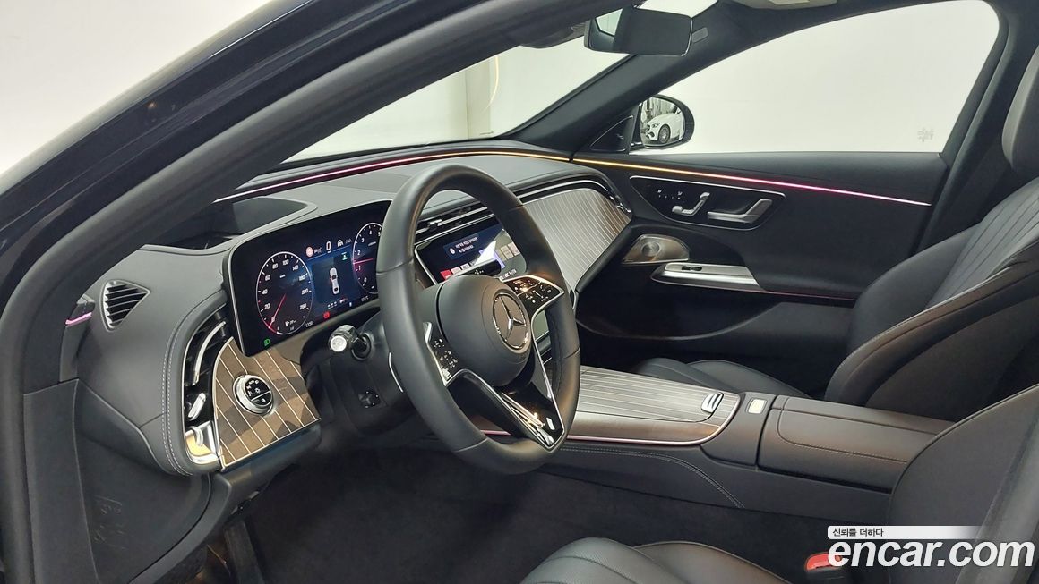 Mercedes-Benz E-Class 2025