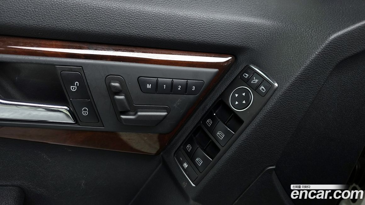 Mercedes-Benz GLK-Class 2011