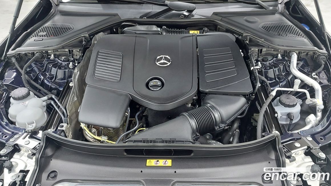 Mercedes-Benz E-Class 2025