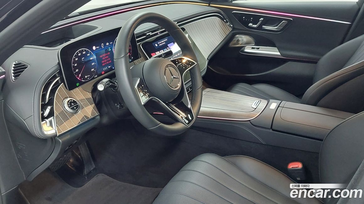 Mercedes-Benz E-Class 2025