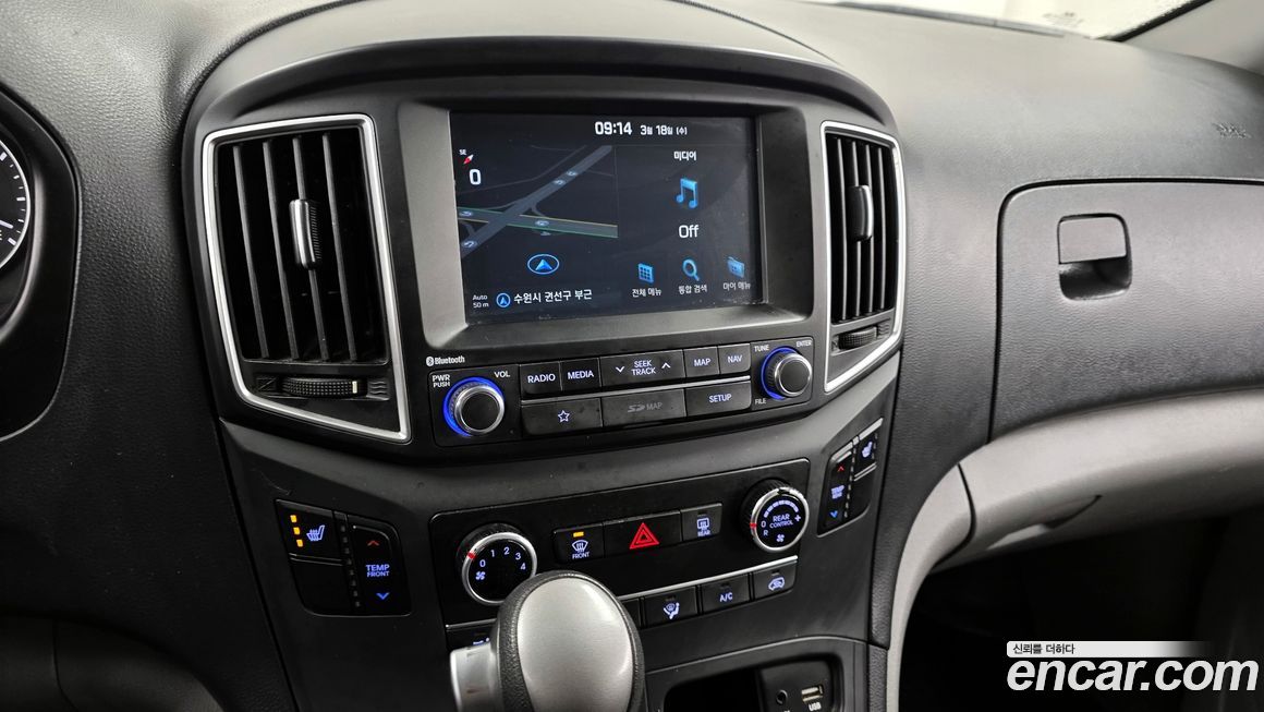 Hyundai Starex 2019