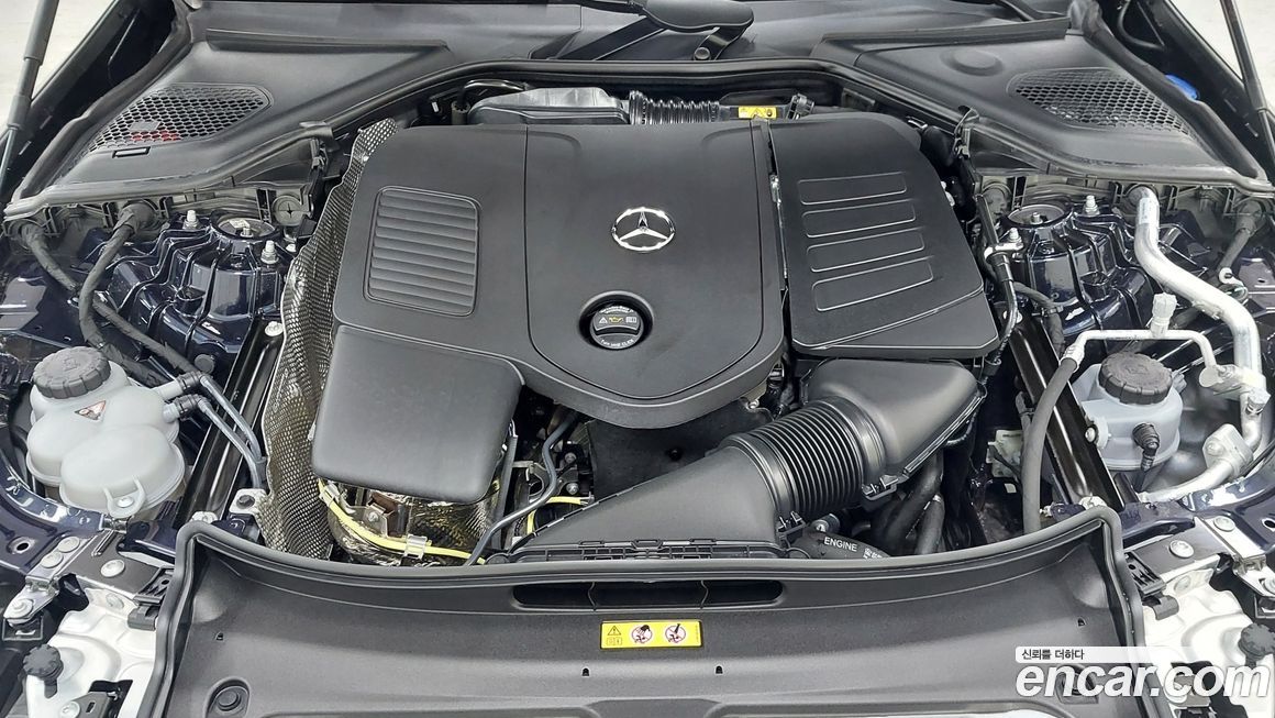 Mercedes-Benz E-Class 2025