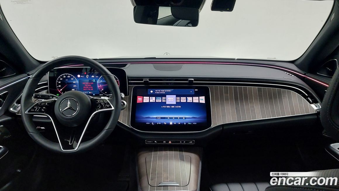 Mercedes-Benz E-Class 2025