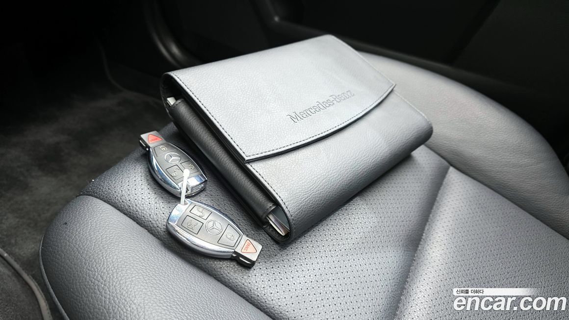 Mercedes-Benz GLK-Class 2011