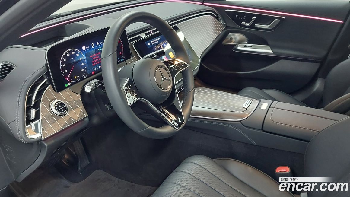 Mercedes-Benz E-Class 2025