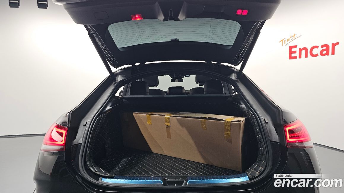 Mercedes-Benz GLE-Class 2021