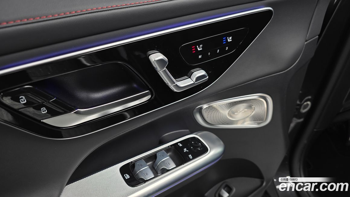 Mercedes-Benz GLC-Class 2025