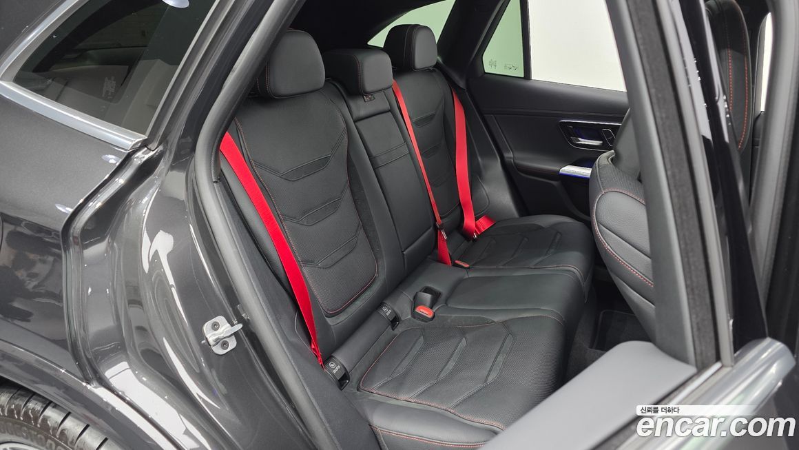 Mercedes-Benz GLC-Class 2025