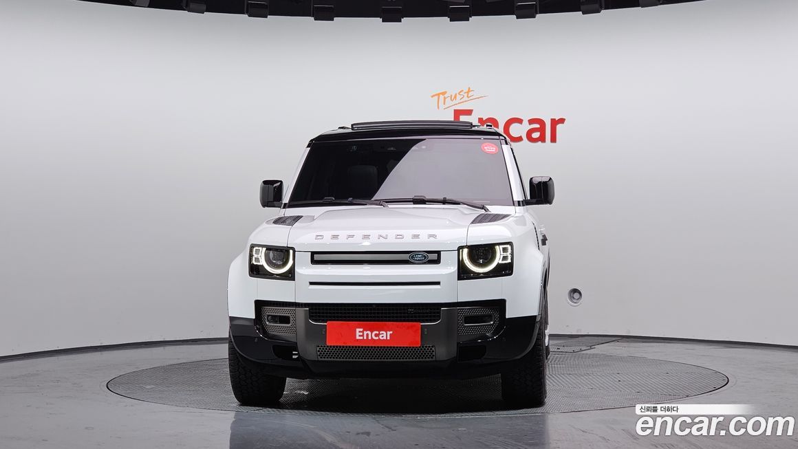 Land Rover Defender 2023