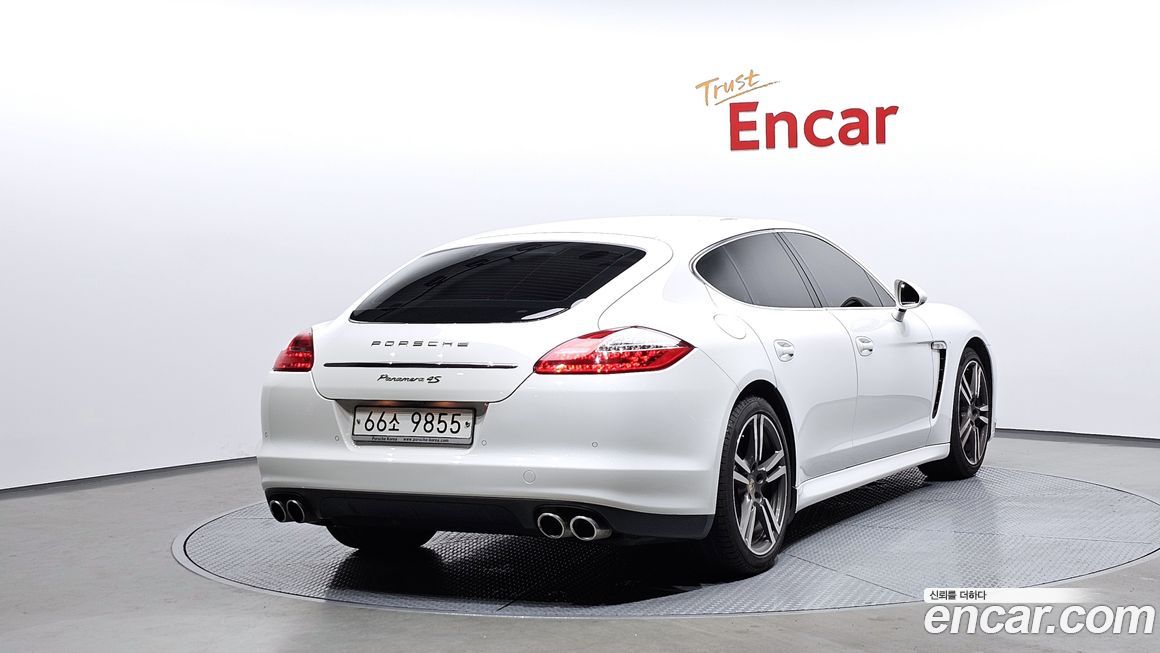 Porsche Panamera 2011