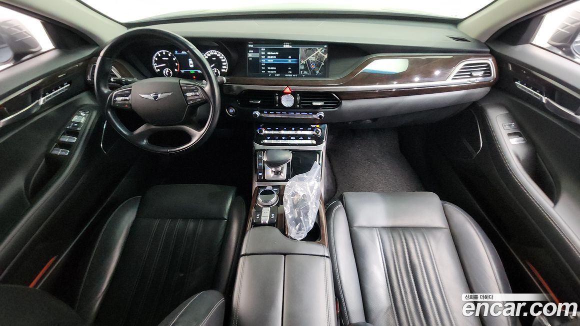 Genesis EQ900 2018
