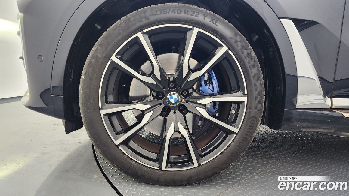 BMW X7 2022