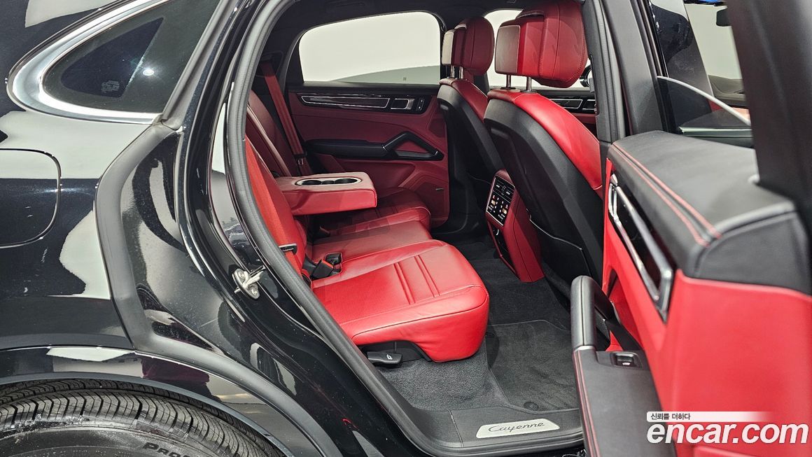 Porsche Cayenne 2023