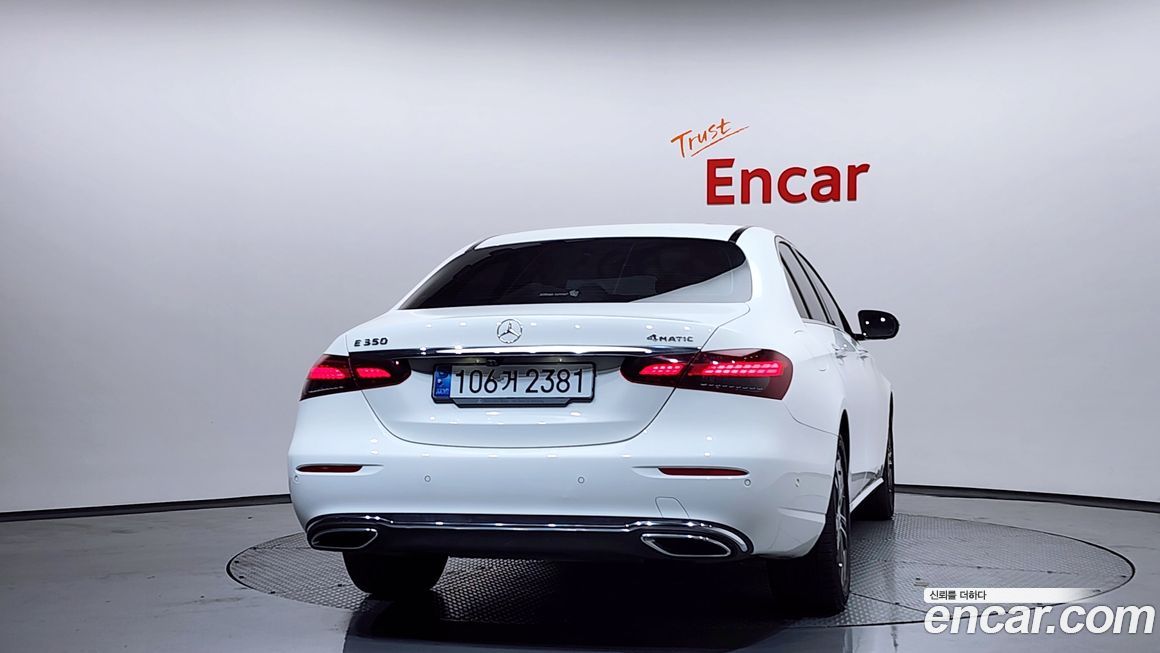 Mercedes-Benz E-Class 2021