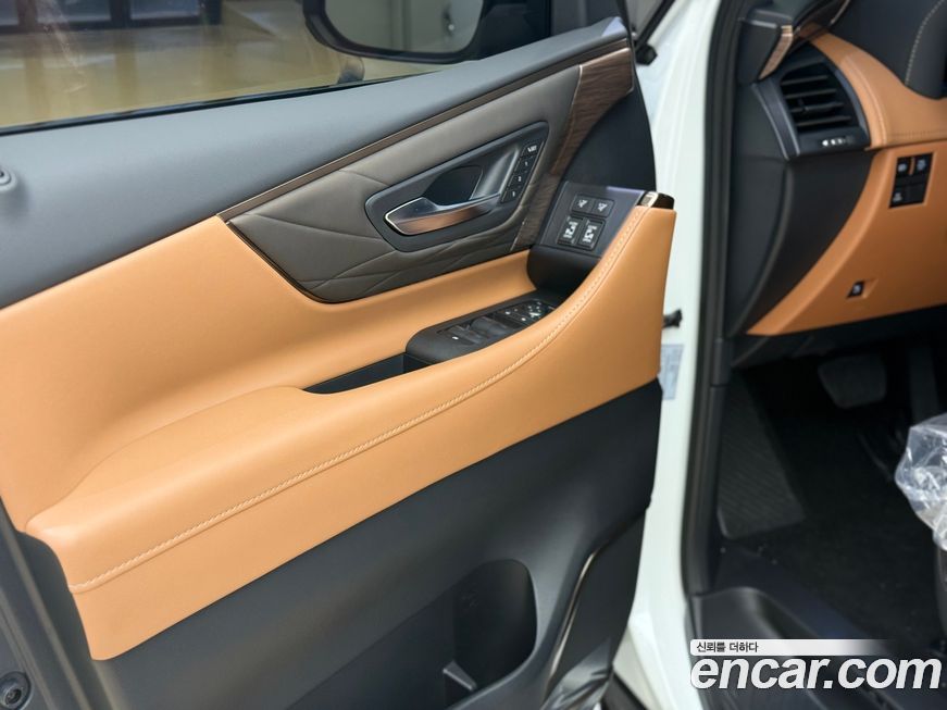 Toyota Alphard 2025