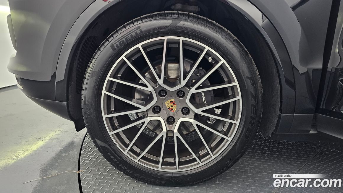 Porsche Cayenne 2023