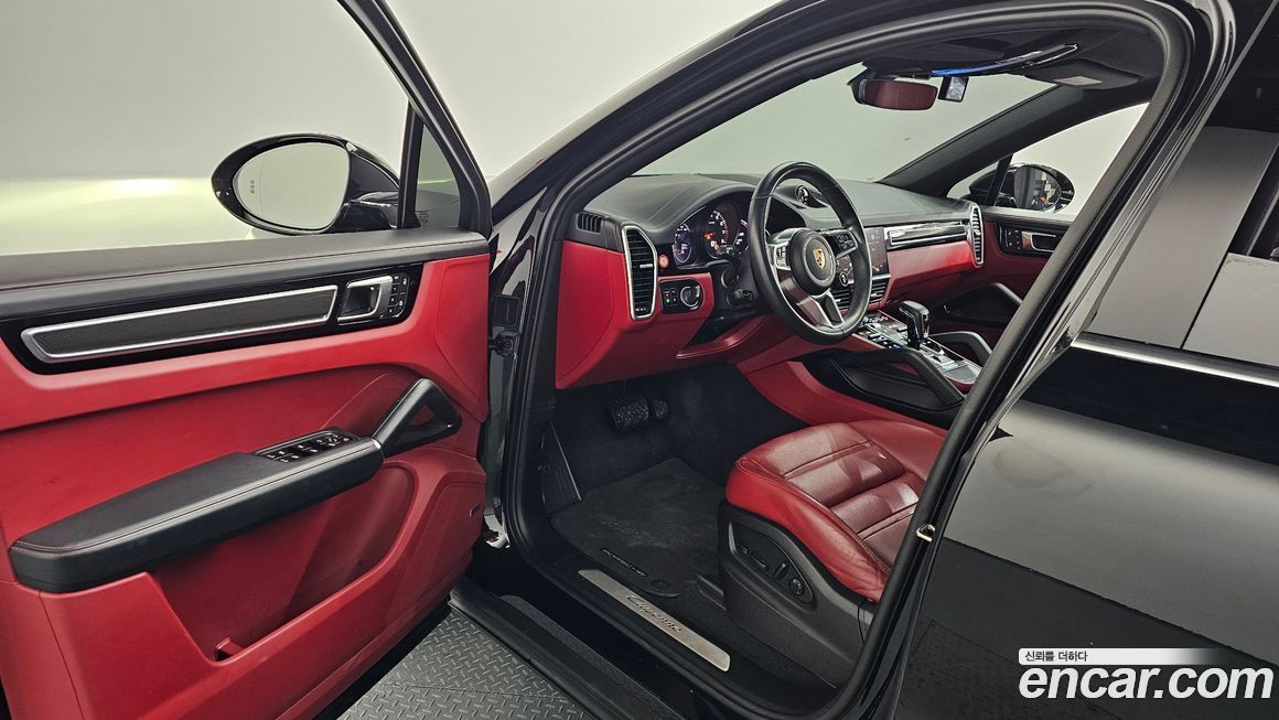 Porsche Cayenne 2023