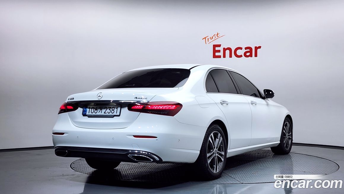 Mercedes-Benz E-Class 2021