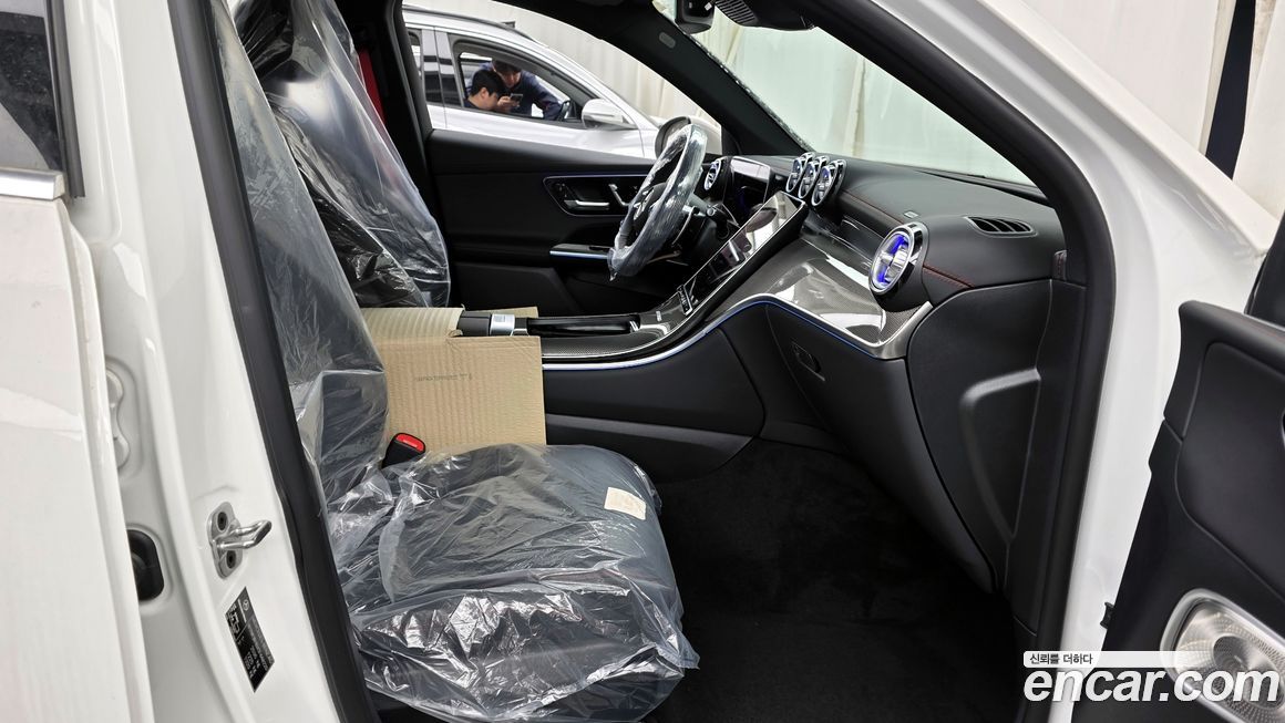 Mercedes-Benz GLC-Class 2026