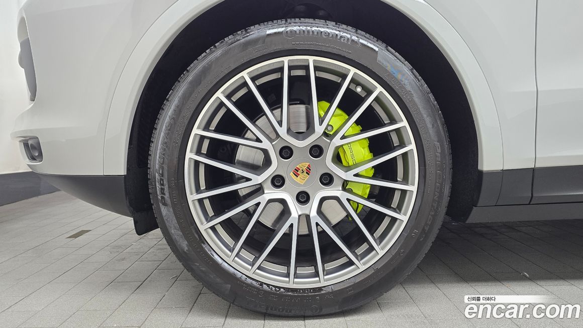 Porsche Cayenne 2023