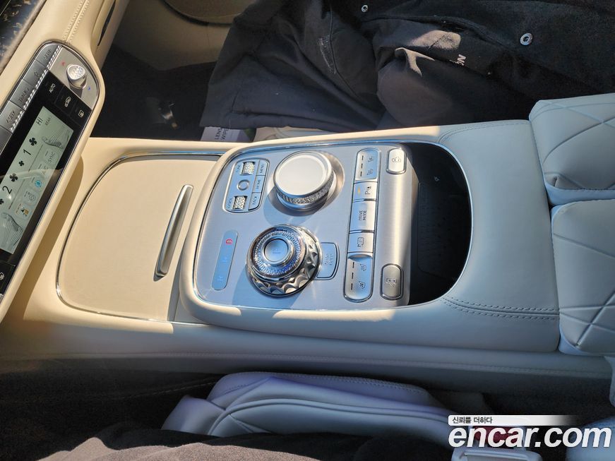 Genesis G90 2023
