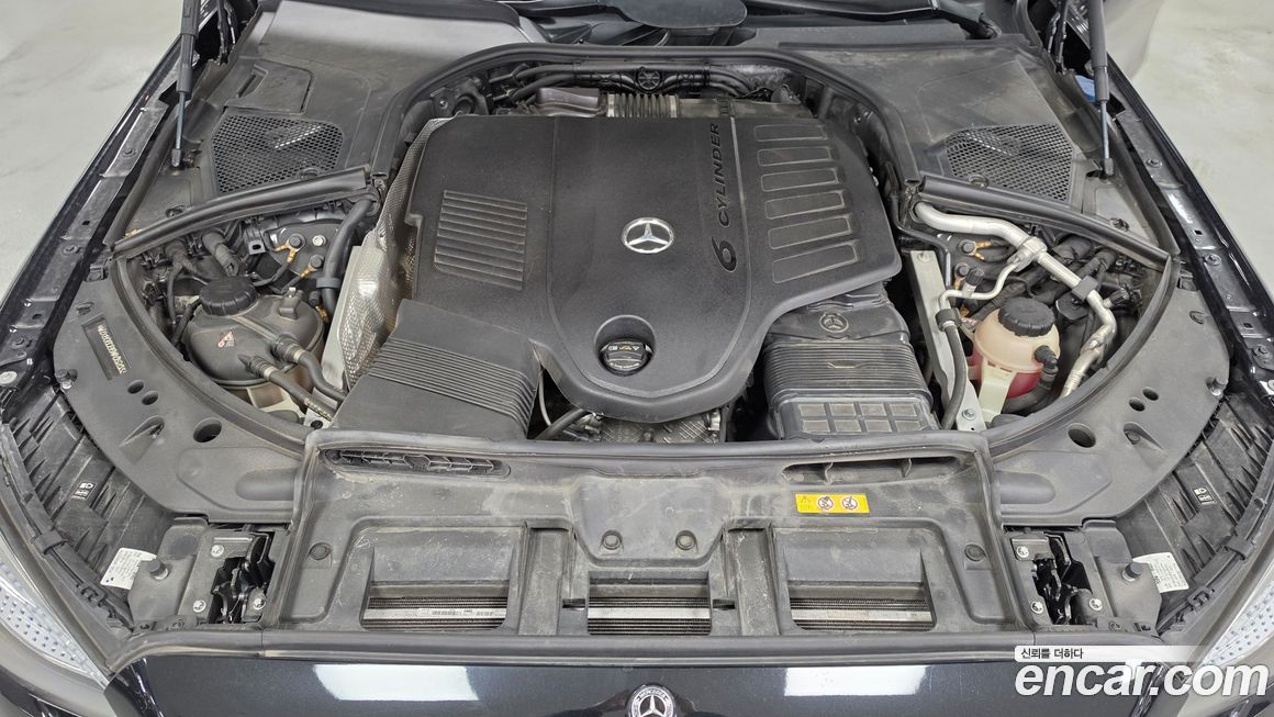 Mercedes-Benz S-Class 2021