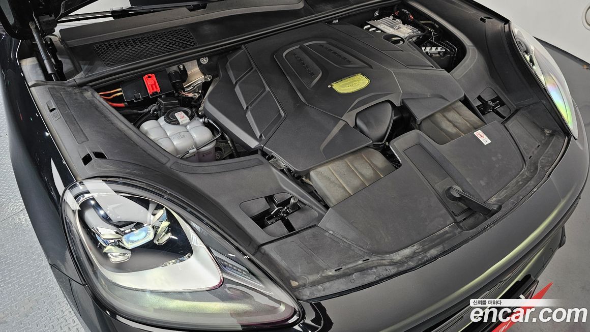 Porsche Cayenne 2023