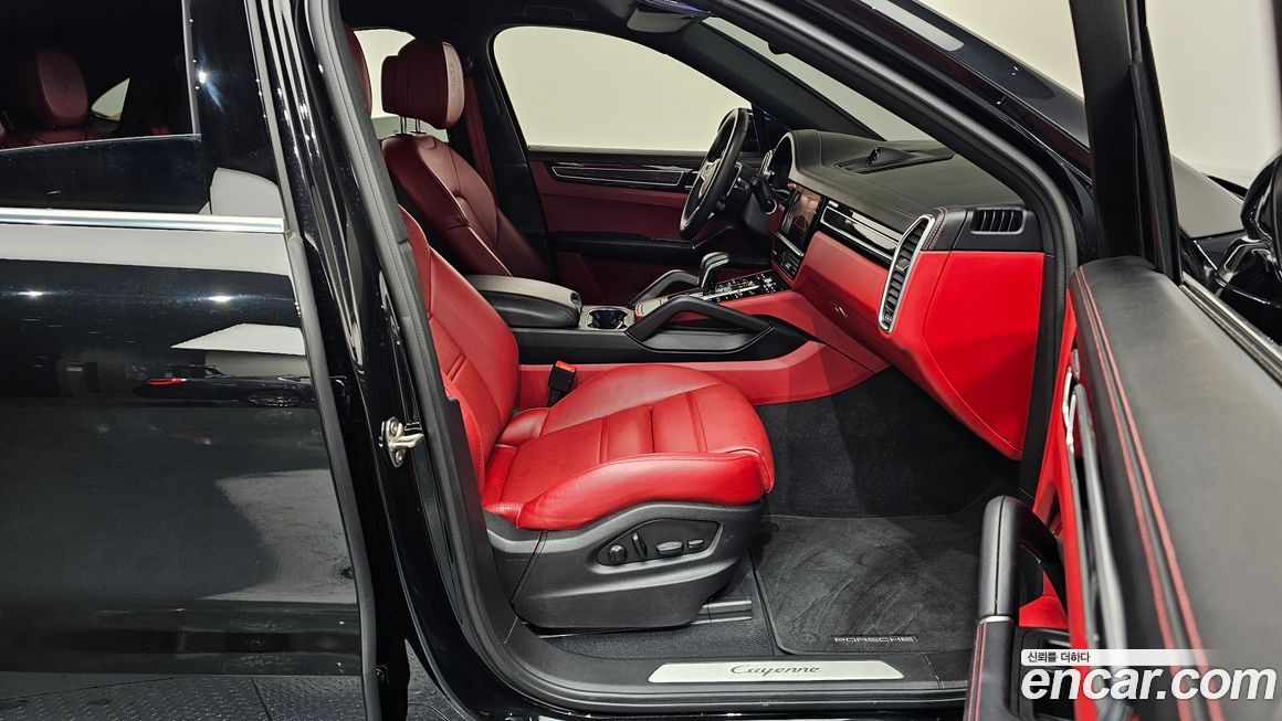 Porsche Cayenne 2023