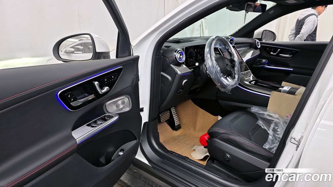 Mercedes-Benz GLC-Class 2026