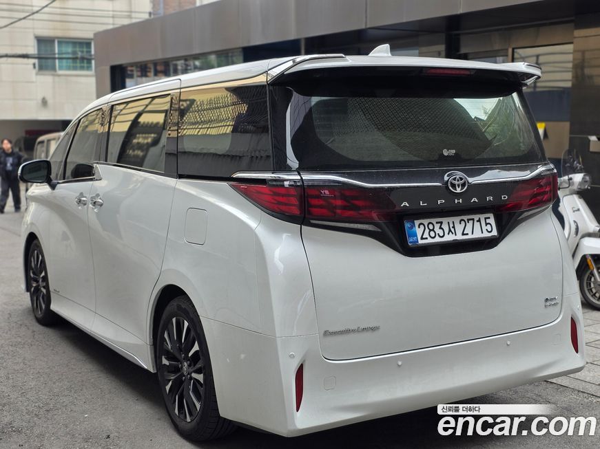 Toyota Alphard 2025
