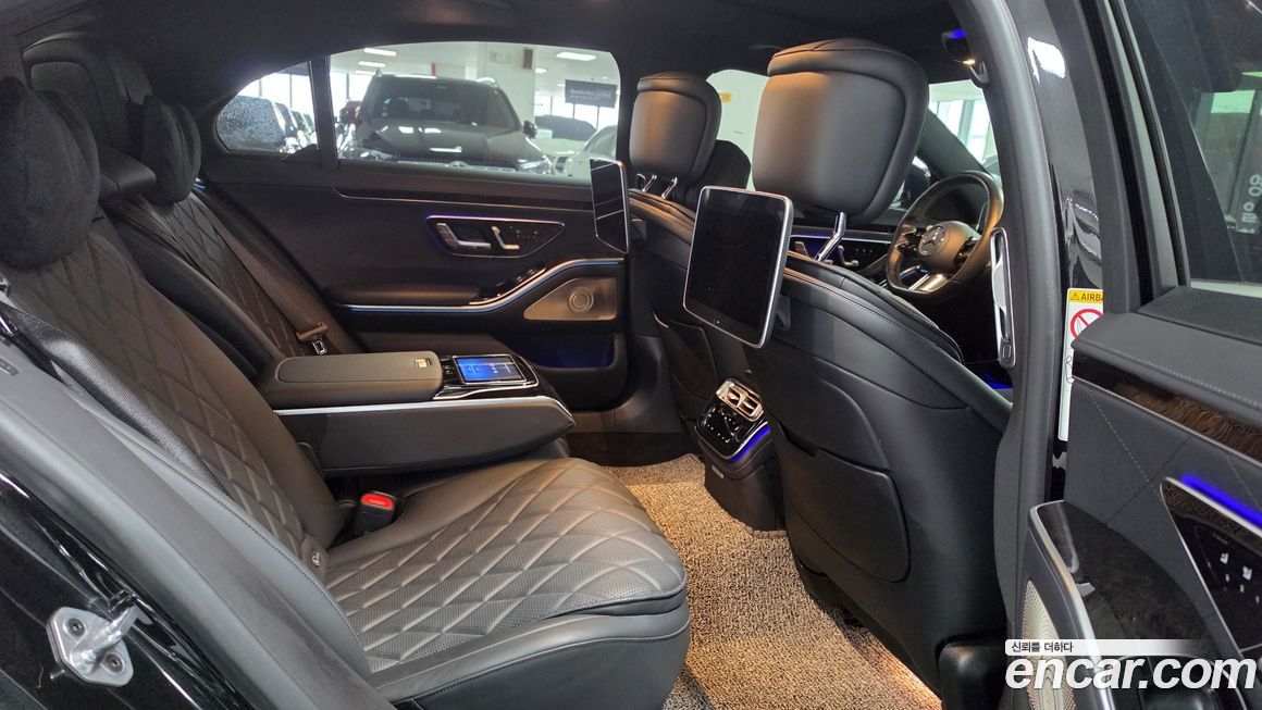 Mercedes-Benz S-Class 2021