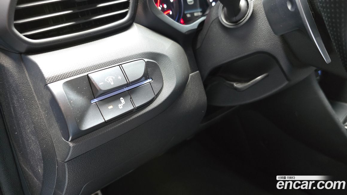 Hyundai Veloster 2021