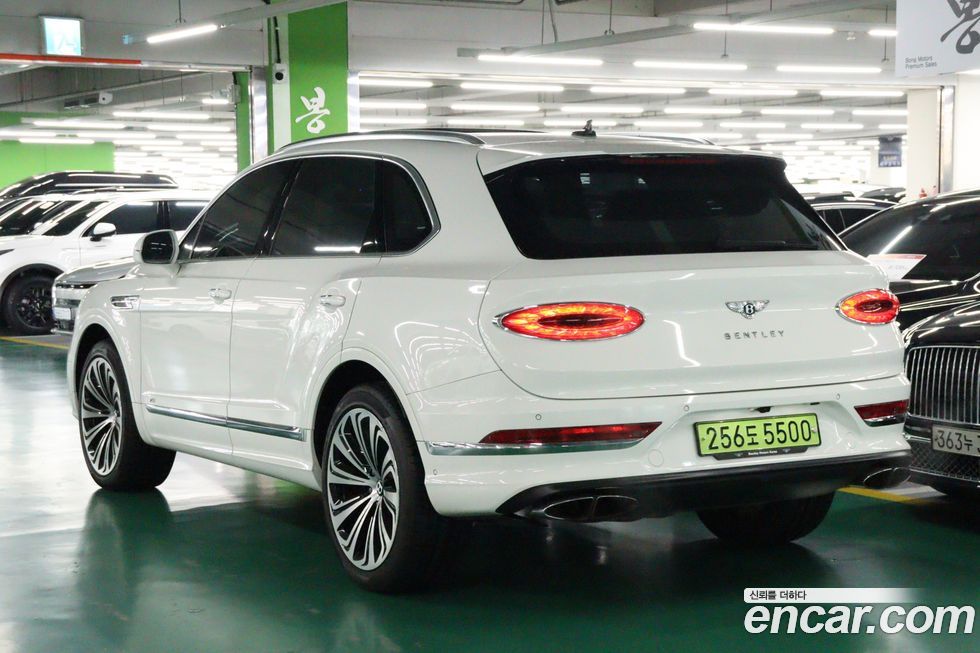 Bentley Bentayga 2022