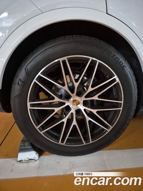 Porsche Cayenne 2024