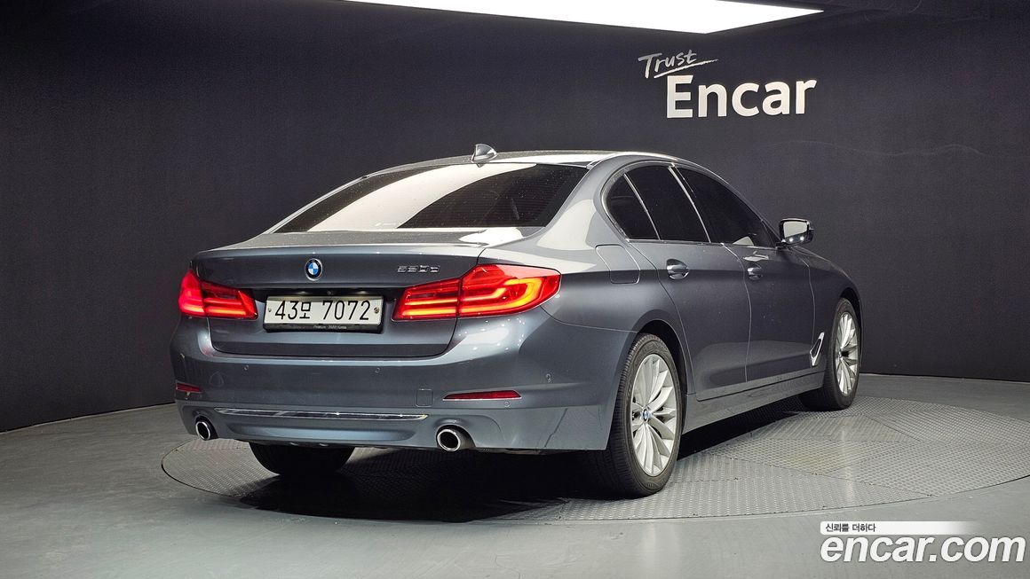 BMW 5-Series 2019