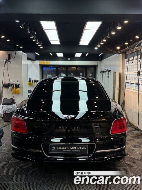 Bentley Flying Spur 2021