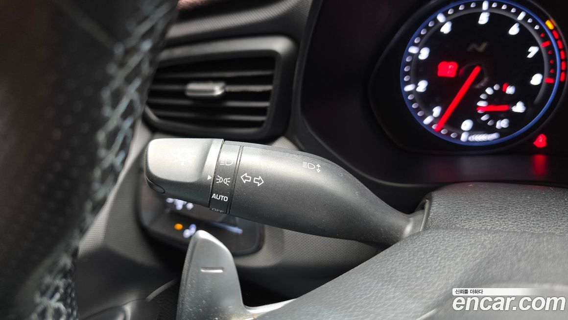 Hyundai Veloster 2021