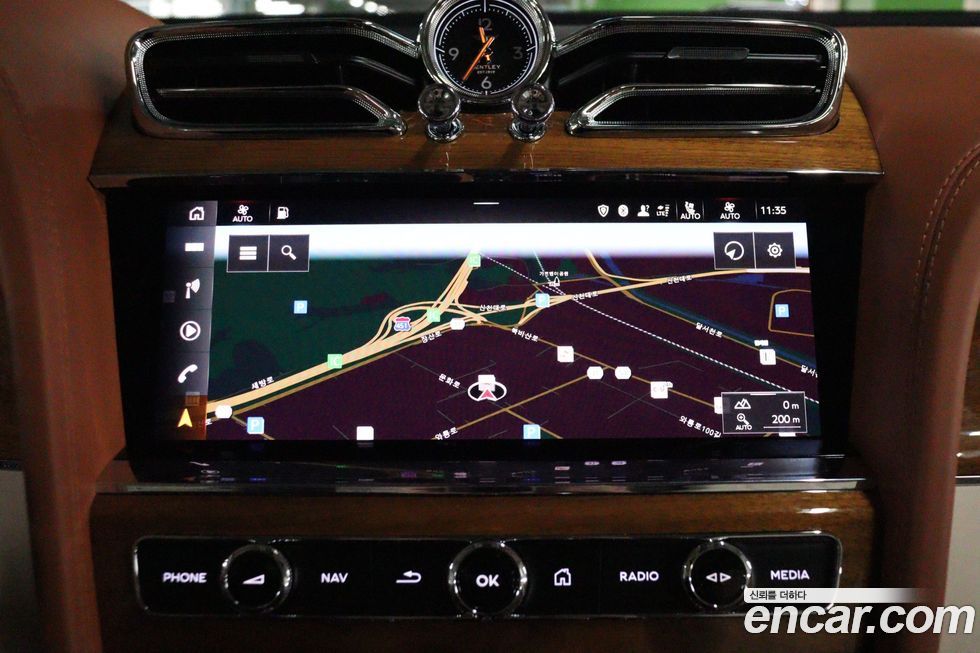 Bentley Bentayga 2022