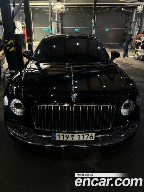 Bentley Flying Spur 2021