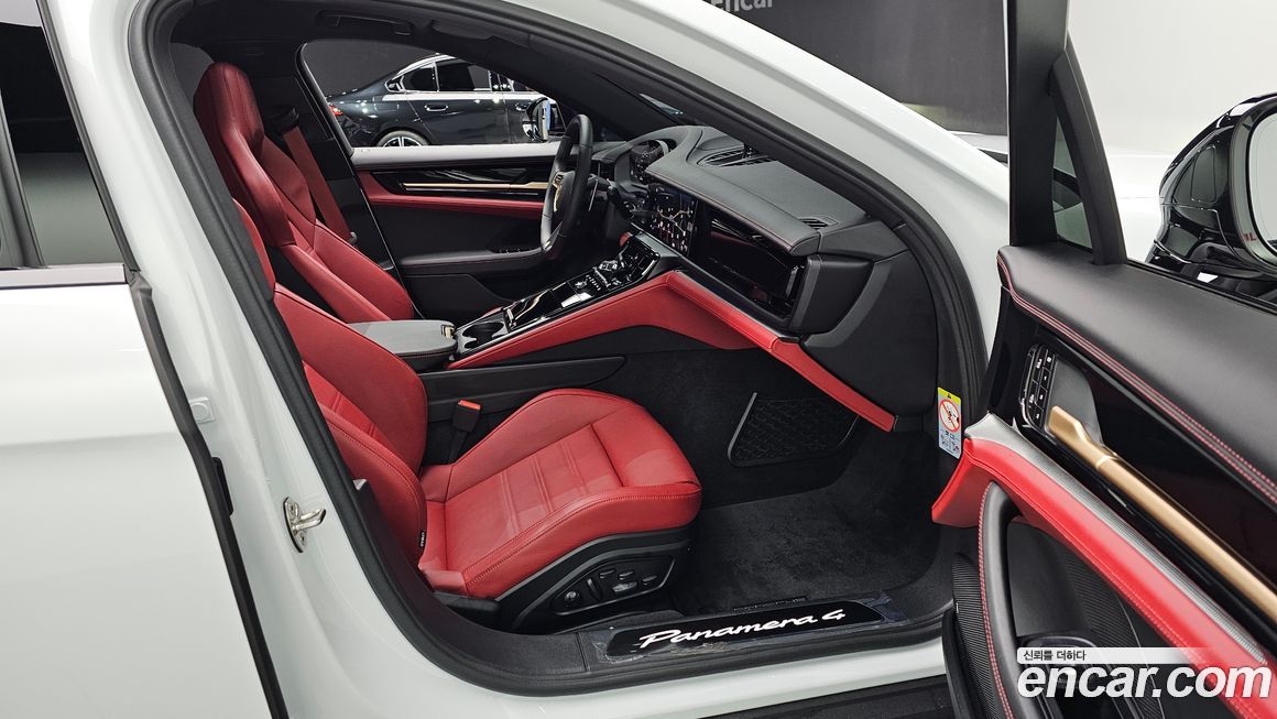 Porsche Panamera 2024