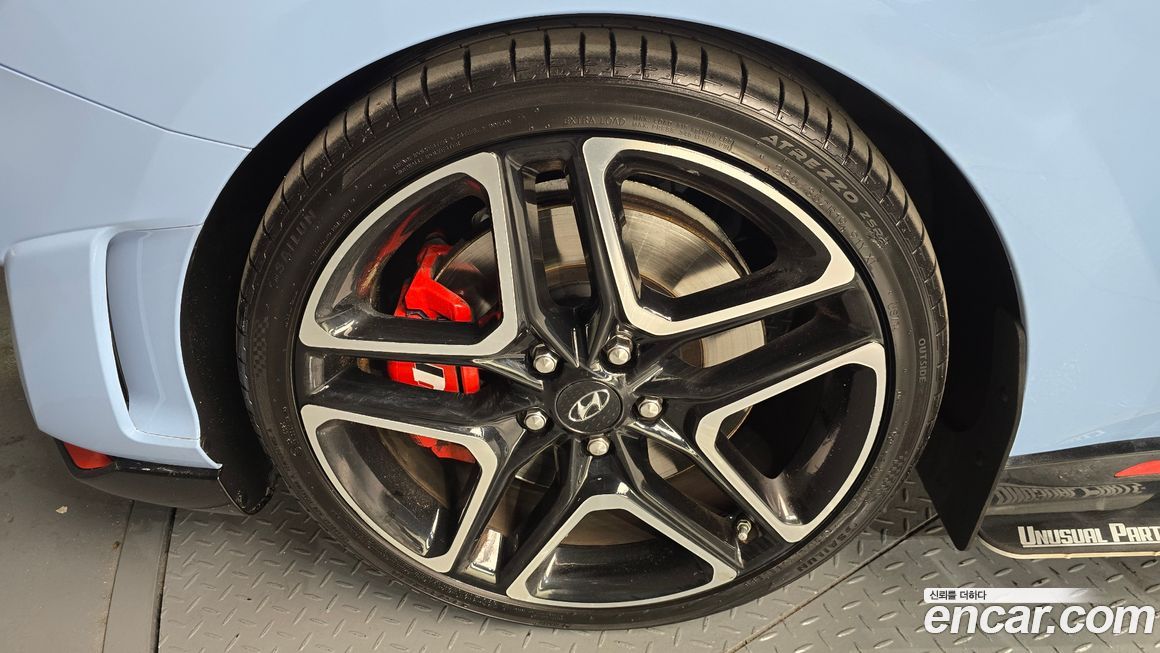 Hyundai Veloster 2021