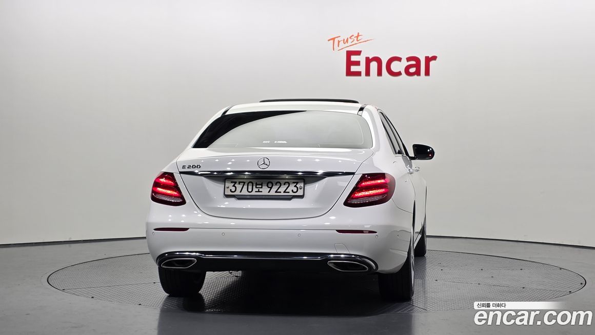 Mercedes-Benz E-Class 2018